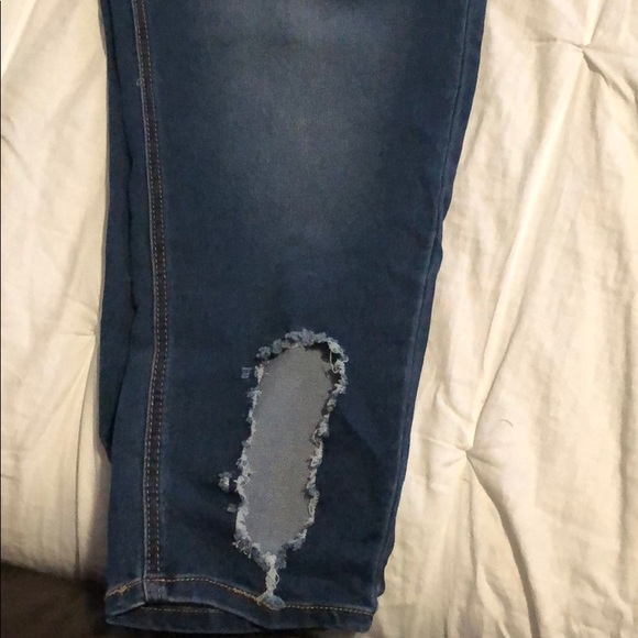 Brand new Paris Blue jeans - Picture 3 of 3